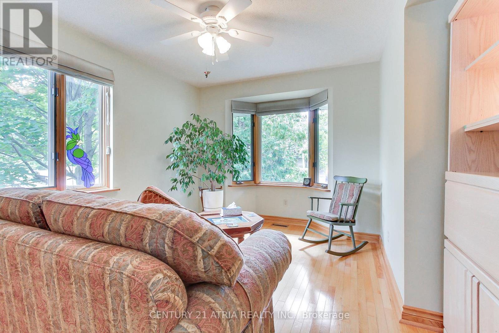 6 Penny Place, Richmond Hill, Ontario  L4E 2W4 - Photo 11 - N12387403
