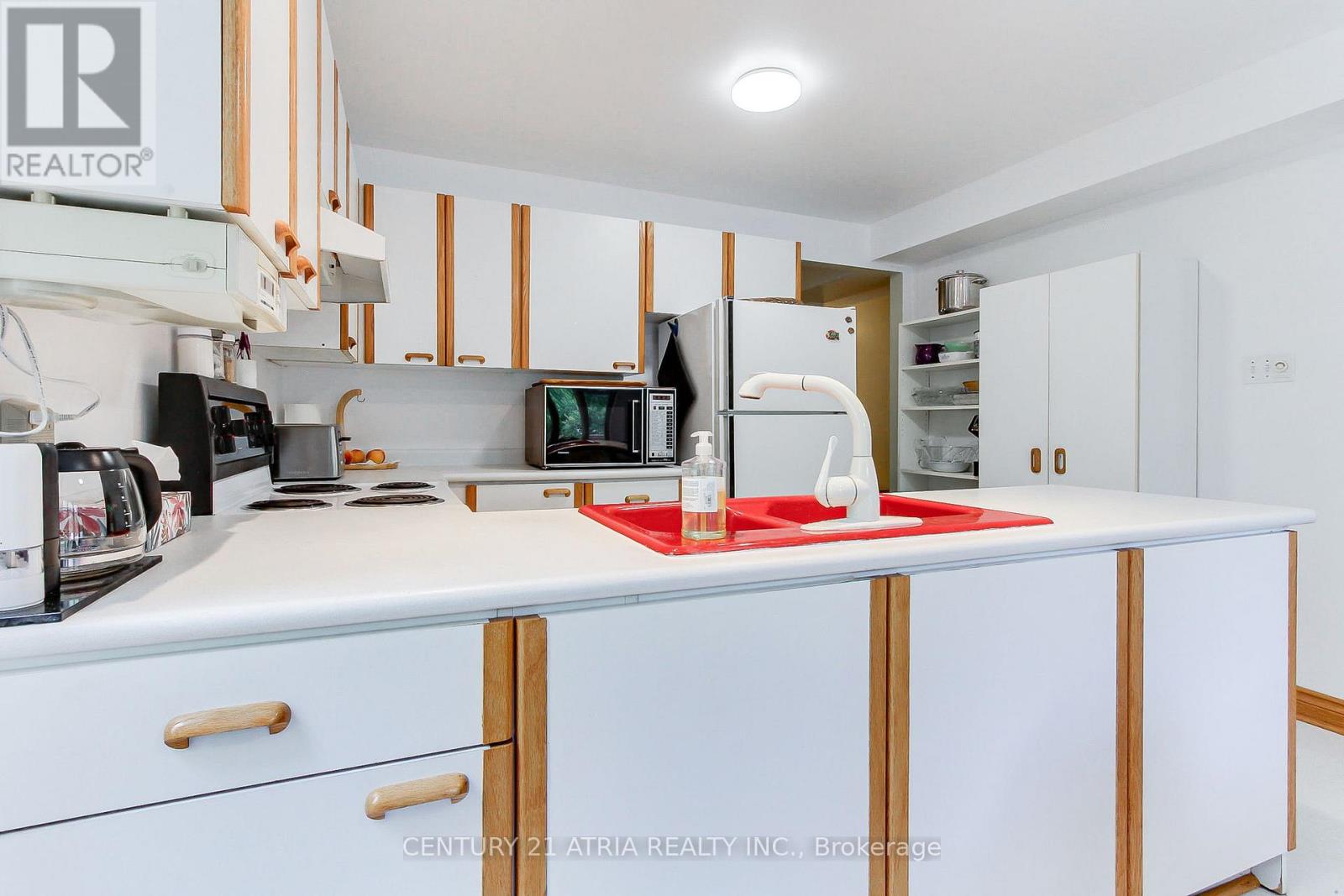 6 Penny Place, Richmond Hill, Ontario  L4E 2W4 - Photo 14 - N12387403