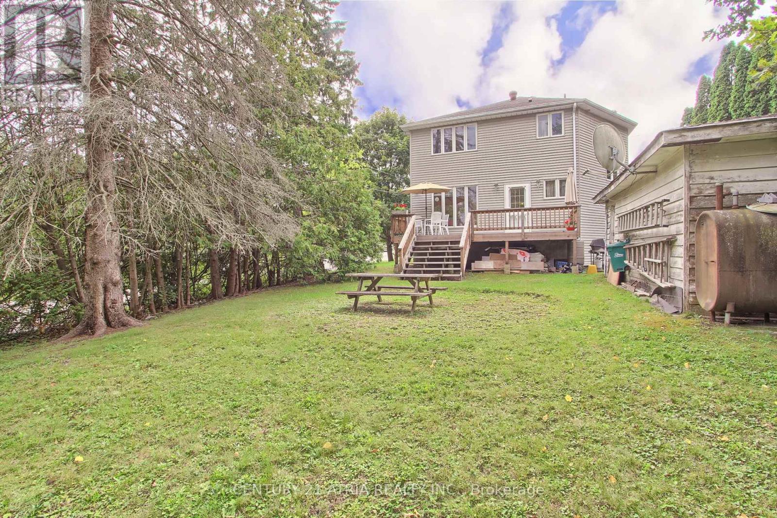 6 Penny Place, Richmond Hill, Ontario  L4E 2W4 - Photo 41 - N12387403