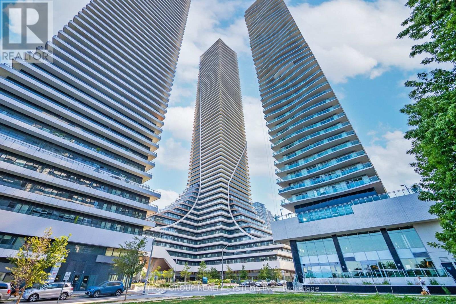 914 - 30 Shore Breeze Drive, Toronto, Ontario  M8V 0J1 - Photo 2 - W12387391