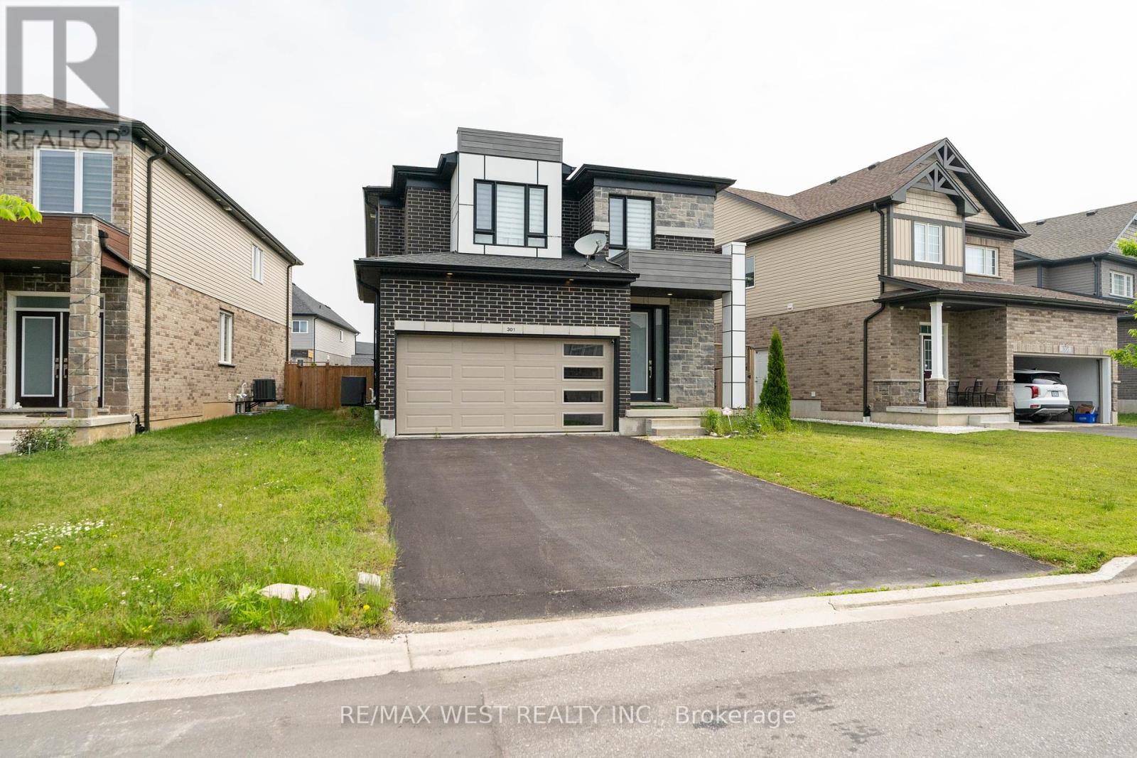 301 FREURE DRIVE, Cambridge, Ontario