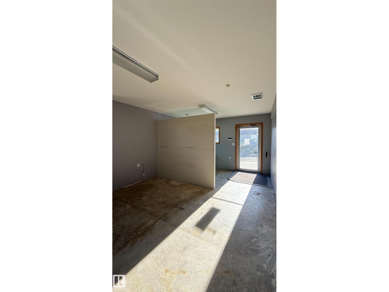 4939 49 St, Rocky Mountain House, Alberta  T4T 1C2 - Photo 3 - E4426470