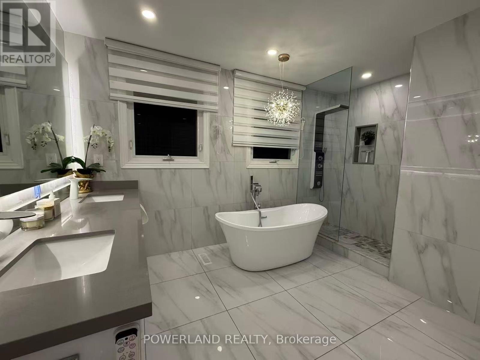 19 Tarbert Road, Toronto, Ontario  M2M 3S8 - Photo 7 - C12387427