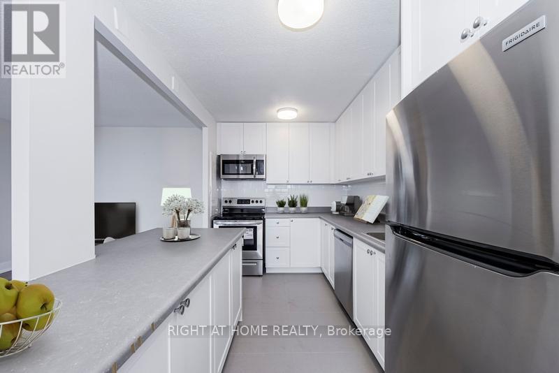 616 - 75 Eastdale Avenue, Toronto, Ontario  M4C 5N3 - Photo 2 - E12387439