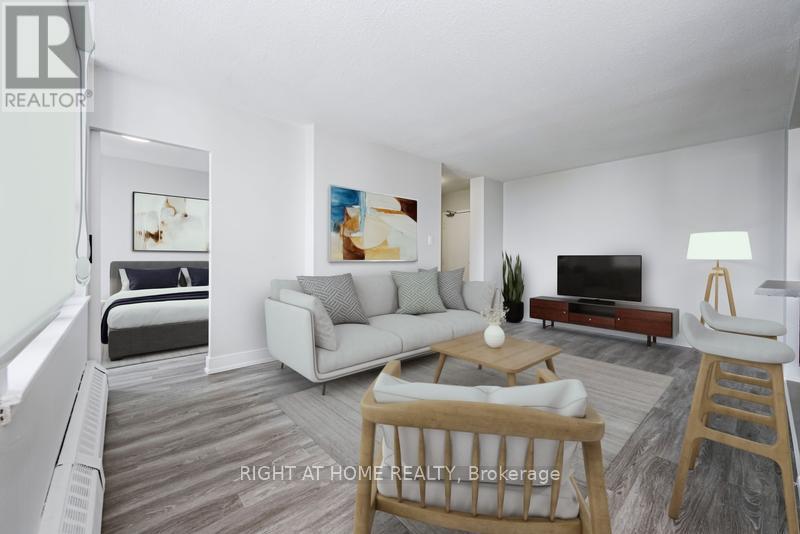 616 - 75 Eastdale Avenue, Toronto, Ontario  M4C 5N3 - Photo 4 - E12387439