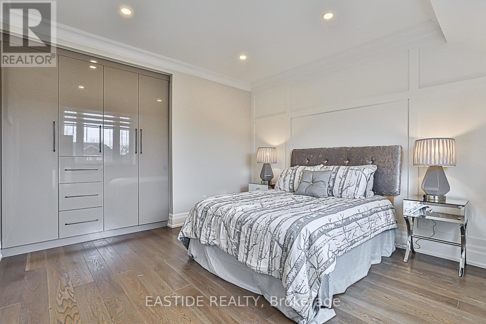 11 Gatcombe Circle, Richmond Hill (Mill Pond), Ontario  L4C 9P4 - Photo 34 - N12387429