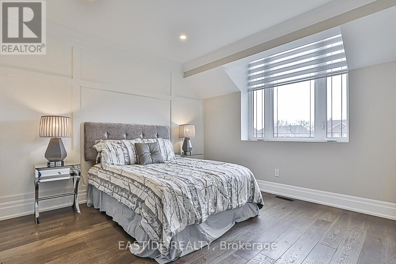 11 Gatcombe Circle, Richmond Hill (Mill Pond), Ontario  L4C 9P4 - Photo 35 - N12387429