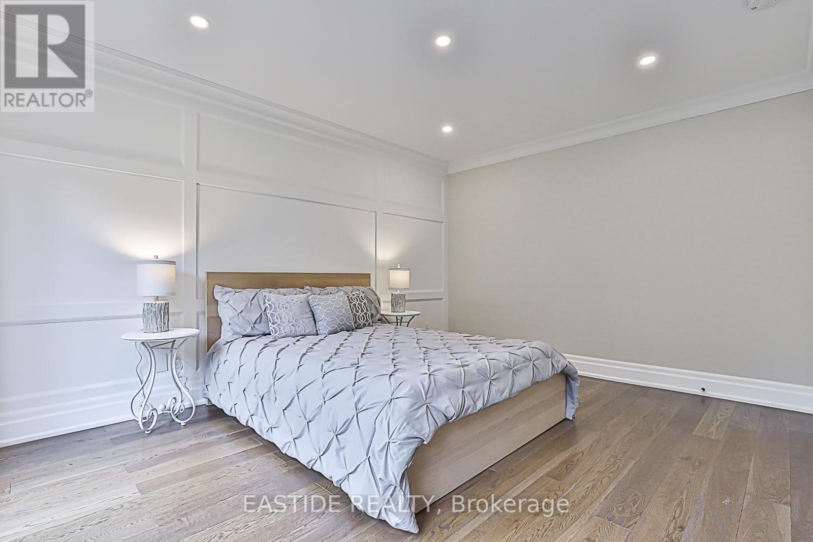 11 Gatcombe Circle, Richmond Hill (Mill Pond), Ontario  L4C 9P4 - Photo 38 - N12387429