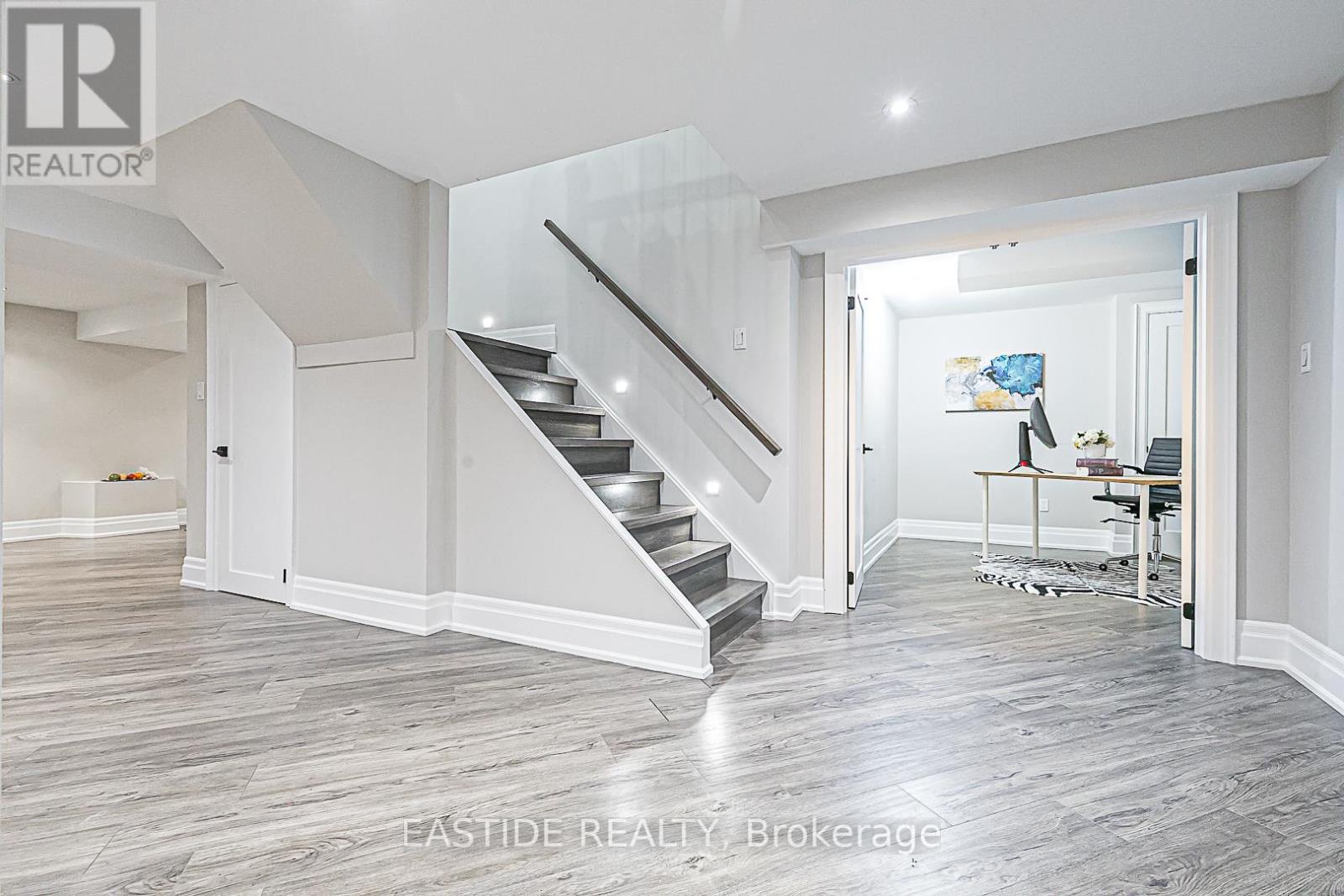 11 Gatcombe Circle, Richmond Hill (Mill Pond), Ontario  L4C 9P4 - Photo 47 - N12387429