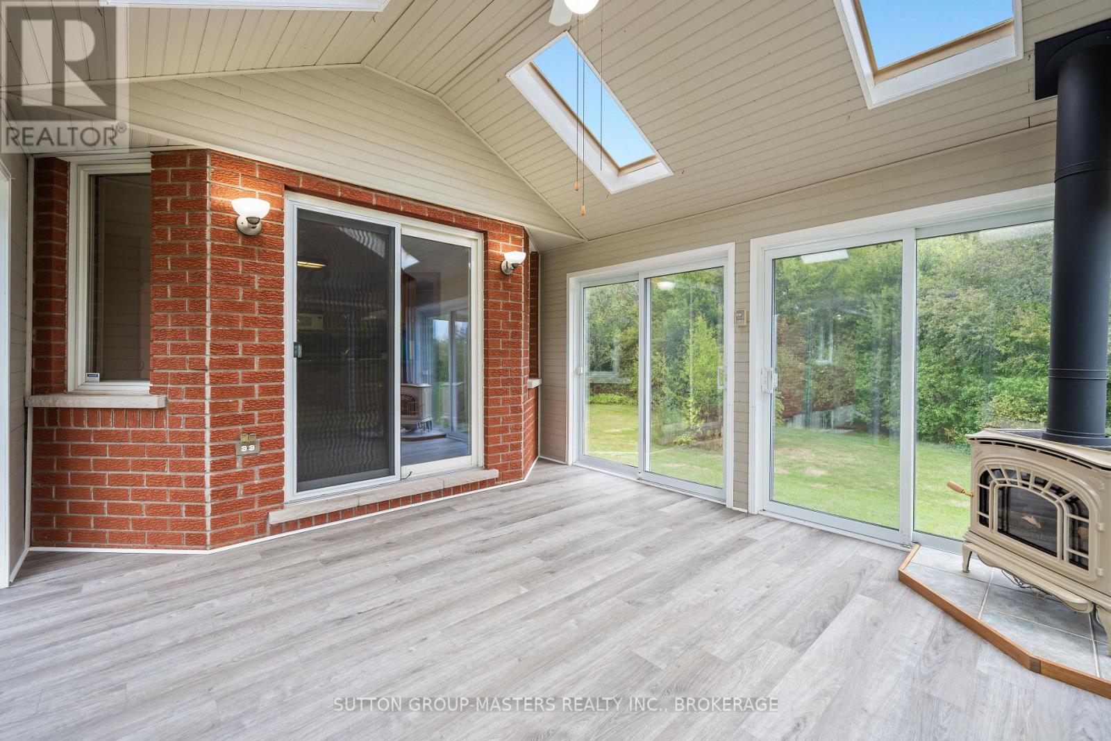 931 Powerline Road, Quinte West (Murray Ward), Ontario  K8V 5P7 - Photo 23 - X12387489