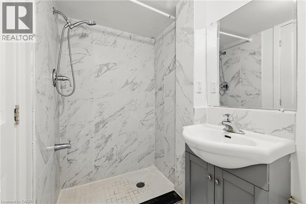 310 Southill Drive, Kitchener, Ontario  N2A 2R1 - Photo 17 - 40766588