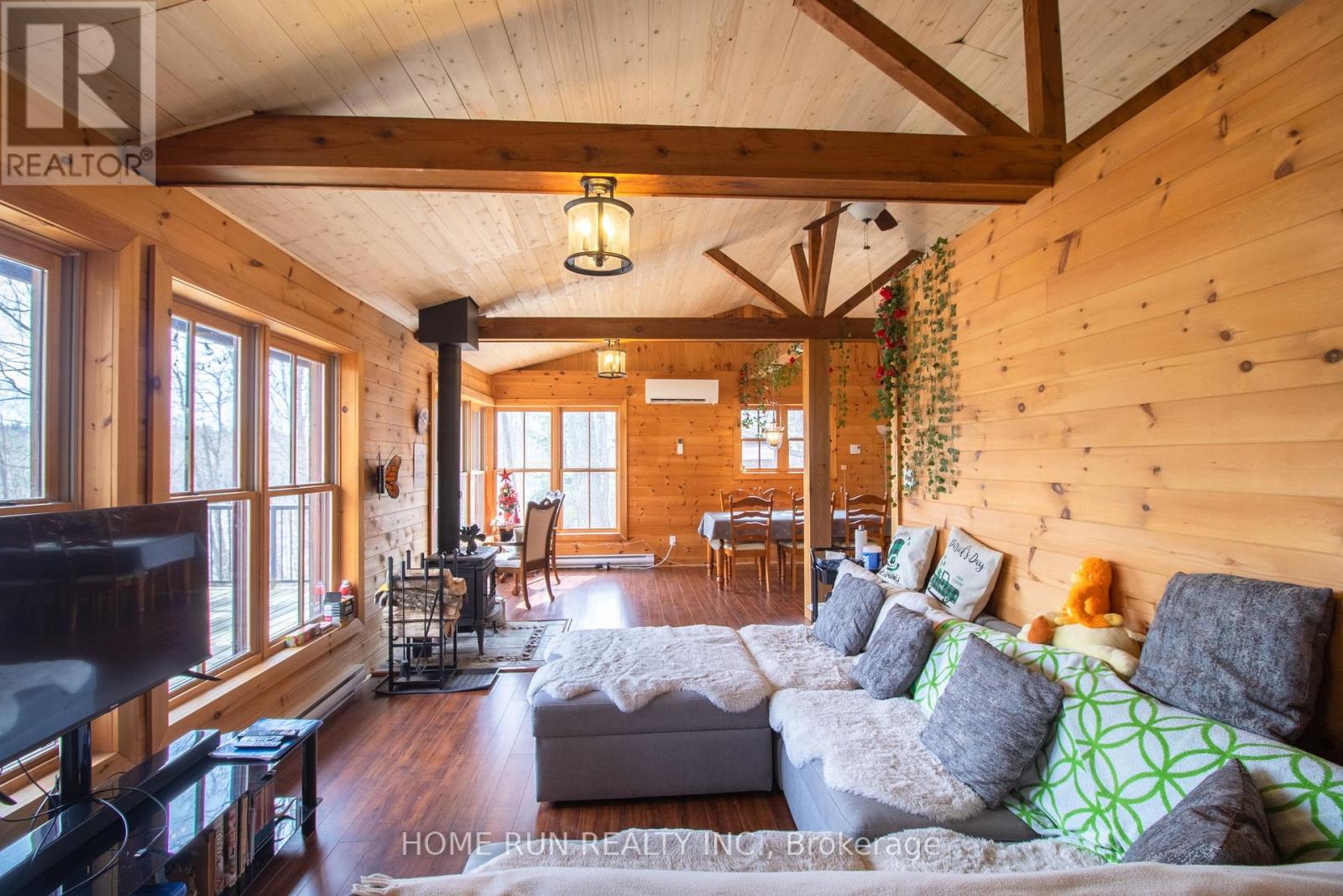 2335 Calabogie Road, Greater Madawaska, Ontario  K0J 1G0 - Photo 11 - X12387353