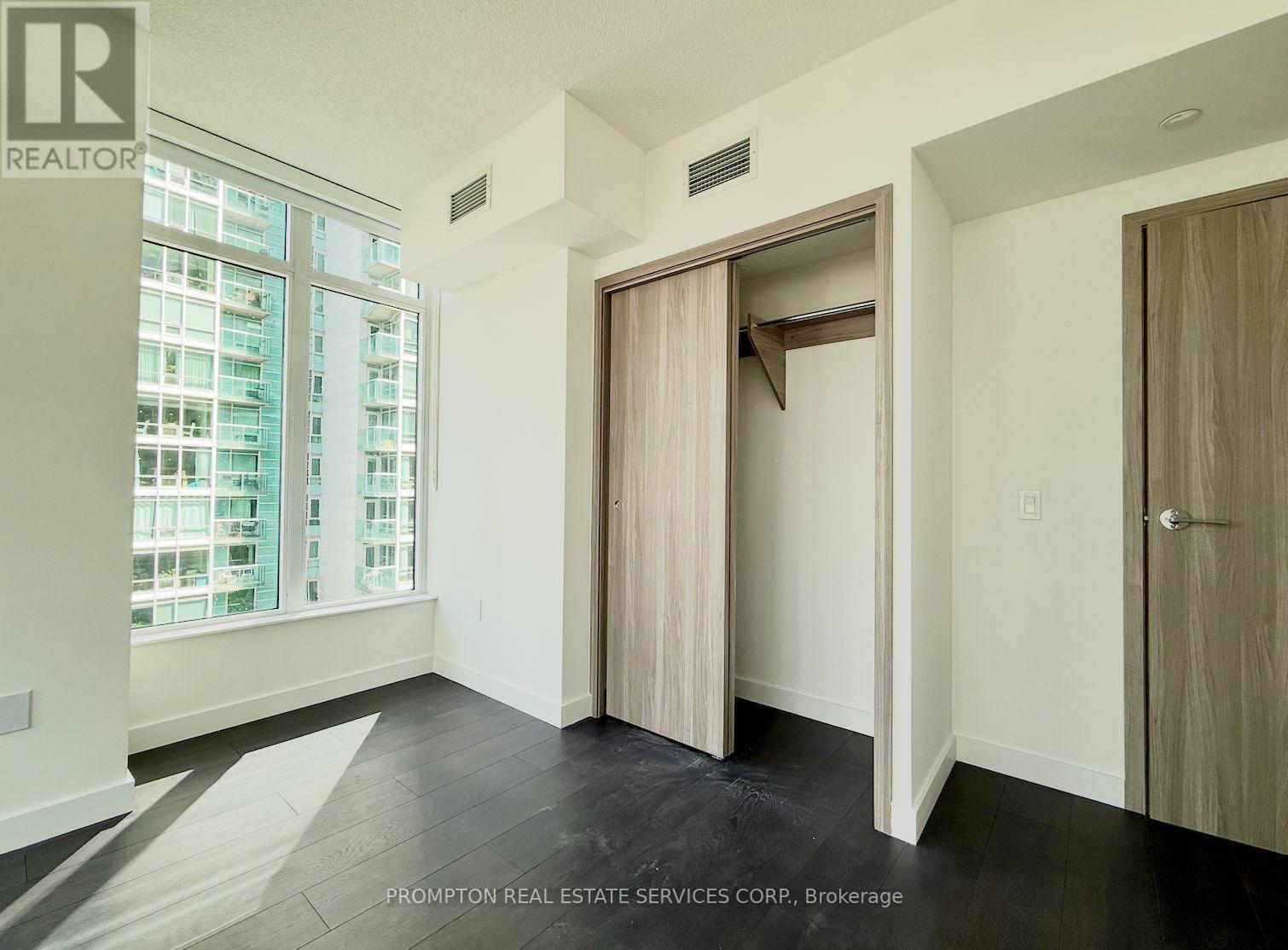 503 - 1 Concord Cityplace Way, Toronto, Ontario  M5V 0X3 - Photo 10 - C12387348