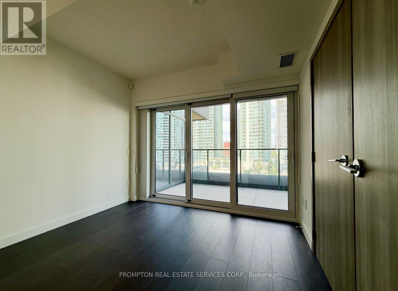 503 - 1 Concord Cityplace Way, Toronto, Ontario  M5V 0X3 - Photo 13 - C12387348