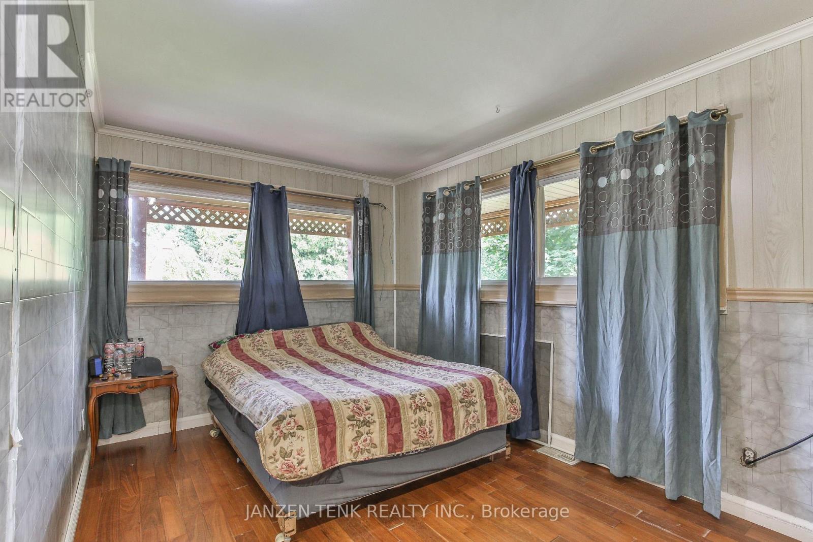 13 Norfolk County Road 21 Street, Norfolk, Ontario  N0E 1G0 - Photo 10 - X12387477