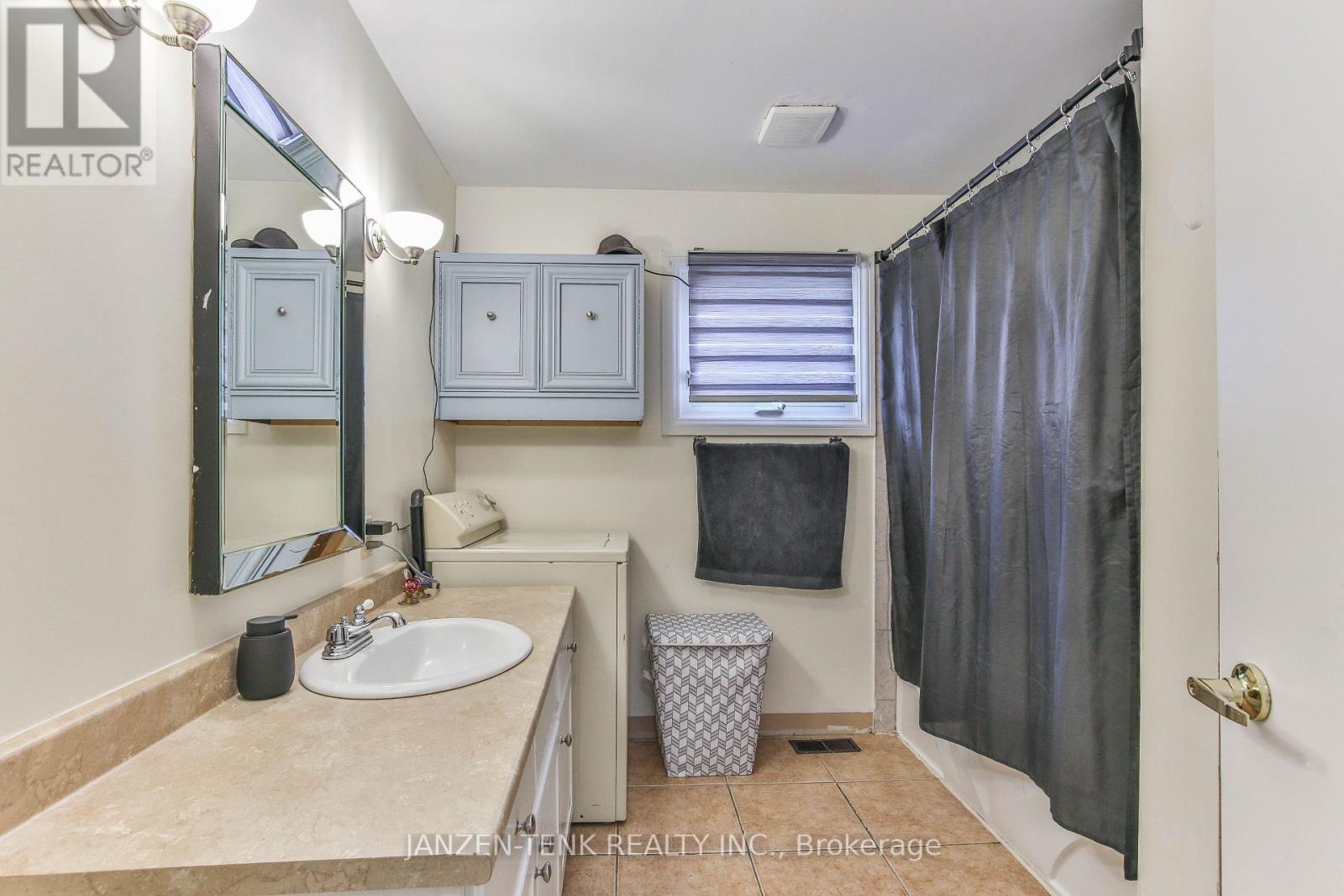 13 Norfolk County Road 21 Street, Norfolk, Ontario  N0E 1G0 - Photo 19 - X12387477