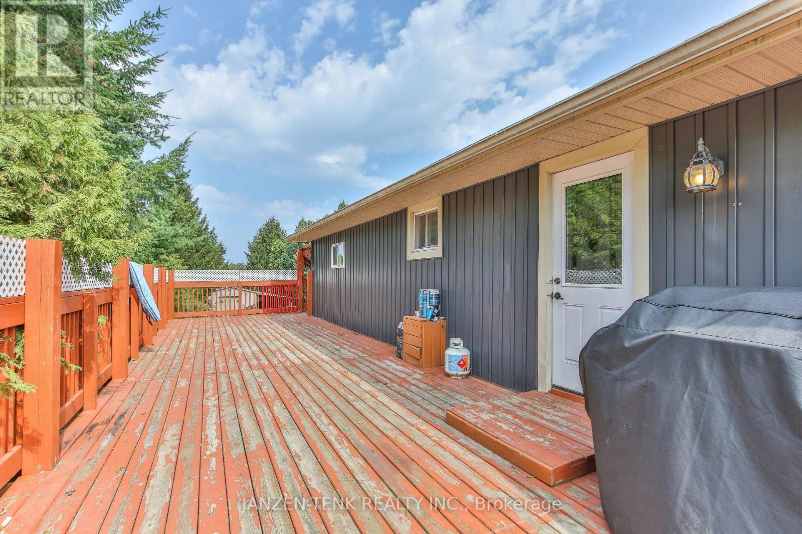 13 Norfolk County Road 21 Street, Norfolk, Ontario  N0E 1G0 - Photo 31 - X12387477