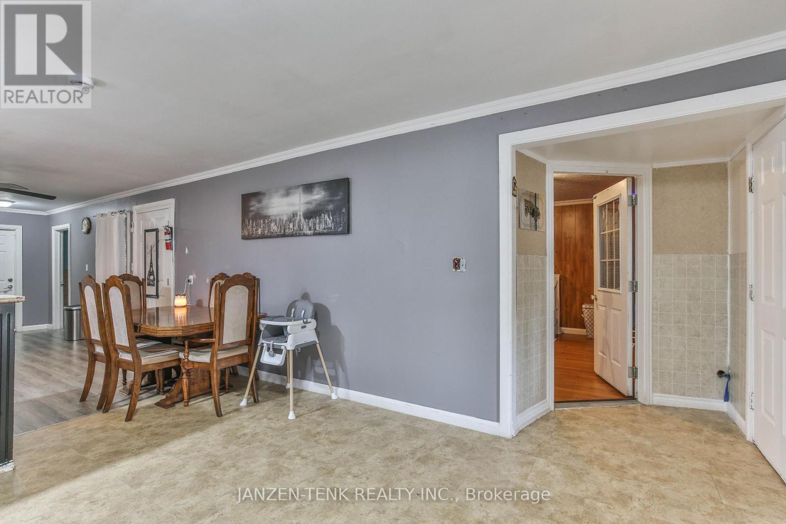 13 Norfolk County Road 21 Street, Norfolk, Ontario  N0E 1G0 - Photo 4 - X12387477