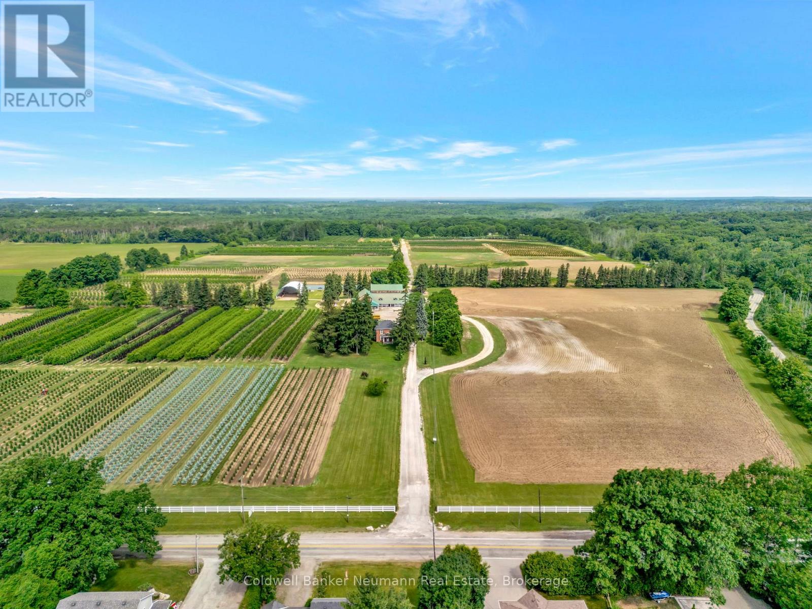 573 PARKSIDE DRIVE, Hamilton, Ontario