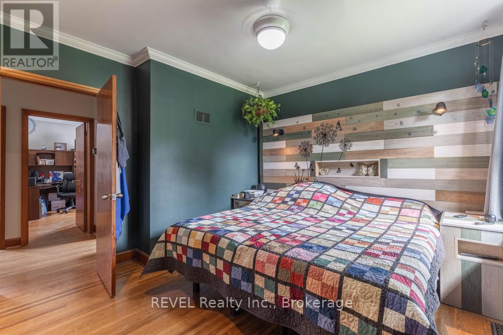 266 Linwell Road, St. Catharines, Ontario  L2N 1S5 - Photo 12 - X12387493