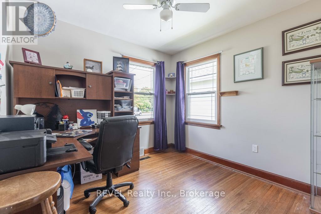 266 Linwell Road, St. Catharines, Ontario  L2N 1S5 - Photo 14 - X12387493