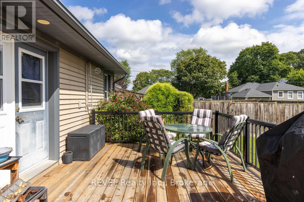 266 Linwell Road, St. Catharines, Ontario  L2N 1S5 - Photo 24 - X12387493
