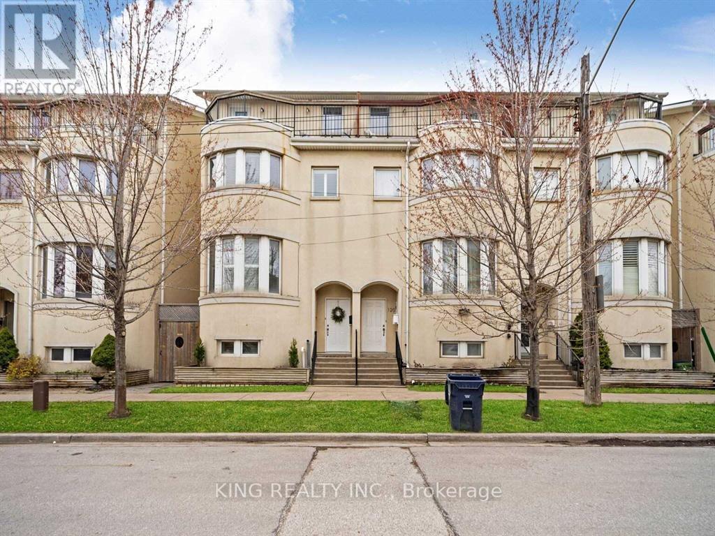 118 TISDALE AVENUE, Toronto, Ontario