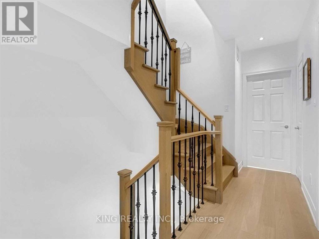 118 Tisdale Avenue, Toronto, Ontario  M4A 1Y7 - Photo 18 - C12387442