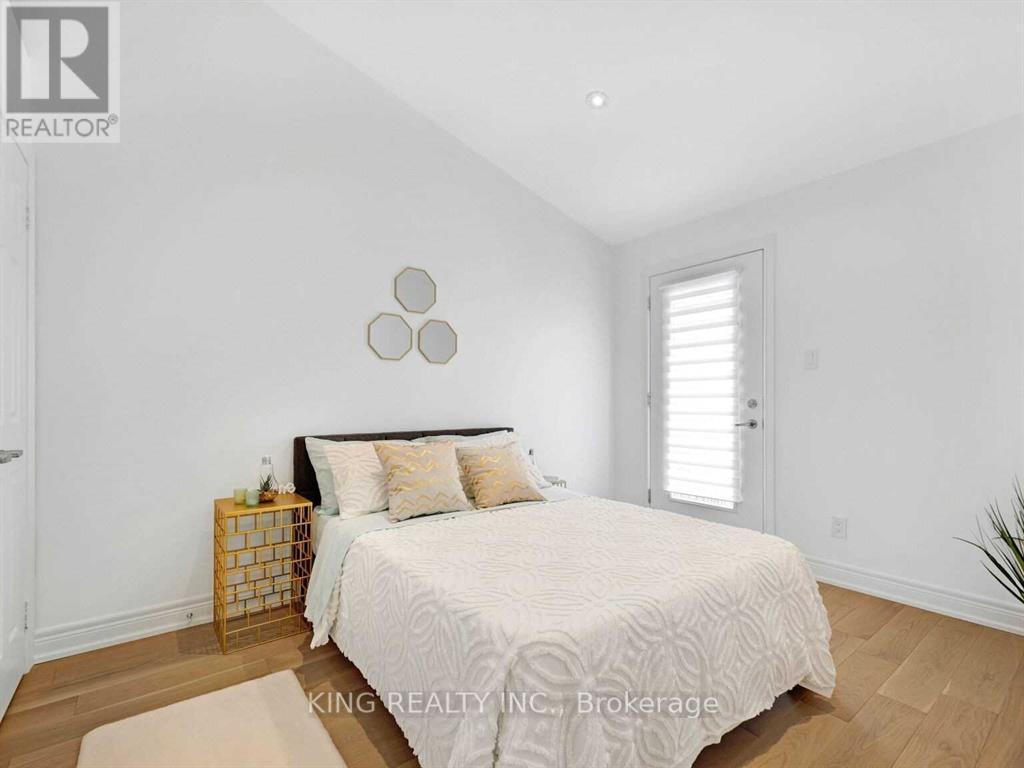118 Tisdale Avenue, Toronto, Ontario  M4A 1Y7 - Photo 19 - C12387442
