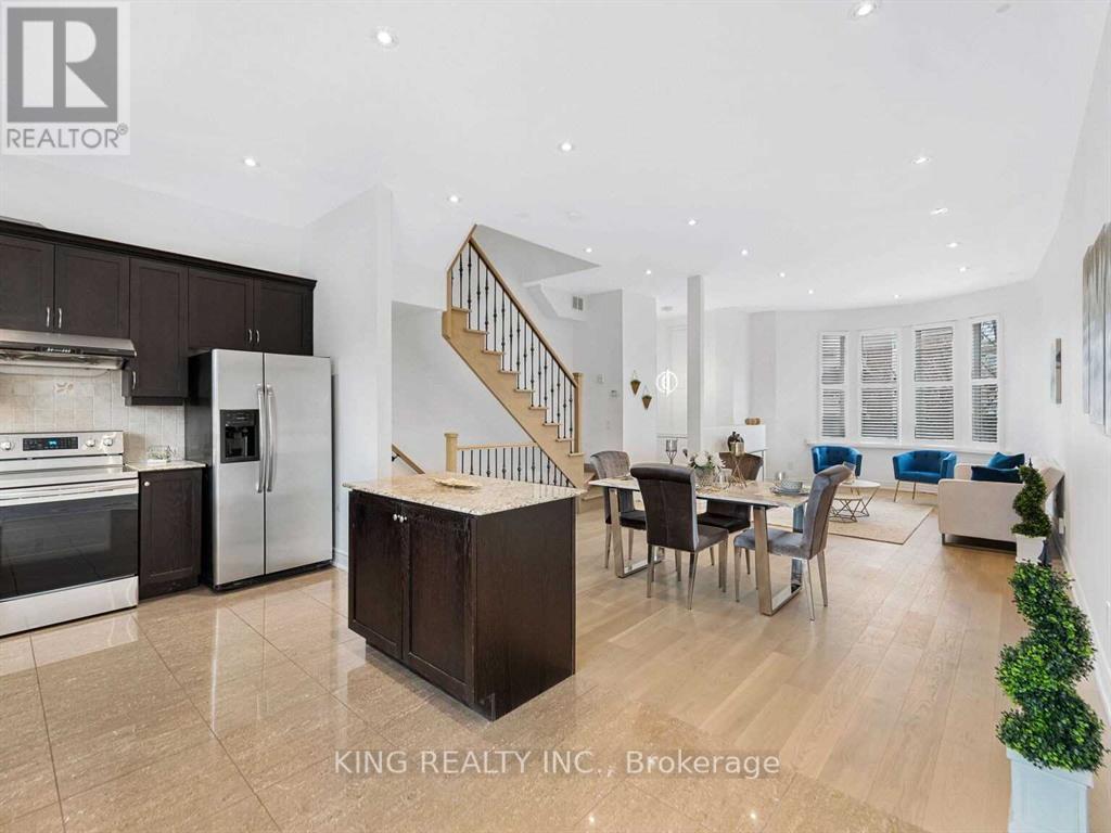 118 Tisdale Avenue, Toronto, Ontario  M4A 1Y7 - Photo 5 - C12387442
