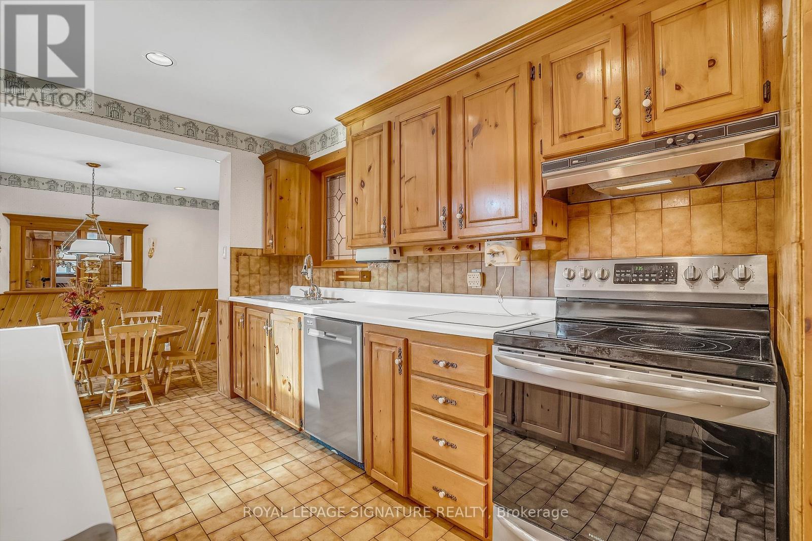 6 Crossburn Drive, Toronto, Ontario  M3B 2Z2 - Photo 12 - C12387490