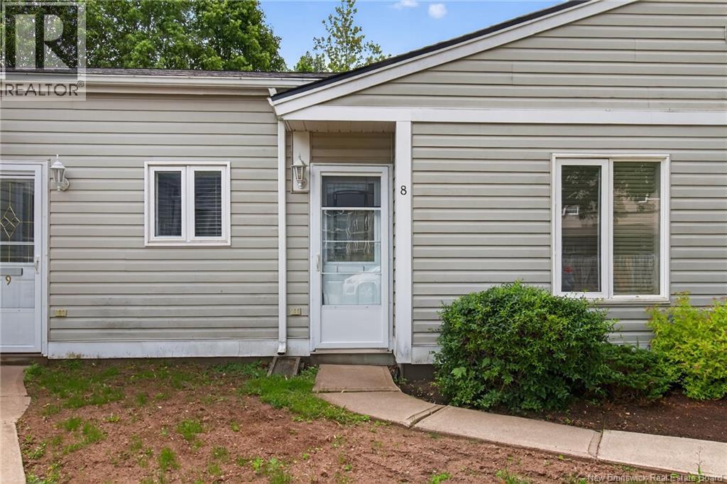 331 Mclaughlin Drive Unit# 8, Moncton, New Brunswick  E1A 4R3 - Photo 2 - NB121750