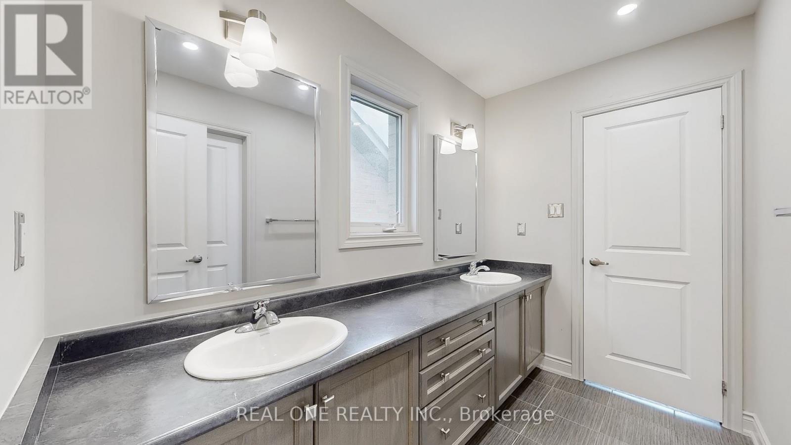 193 Cranbrook Crescent, Vaughan, Ontario  L4H 4L1 - Photo 32 - N12387444