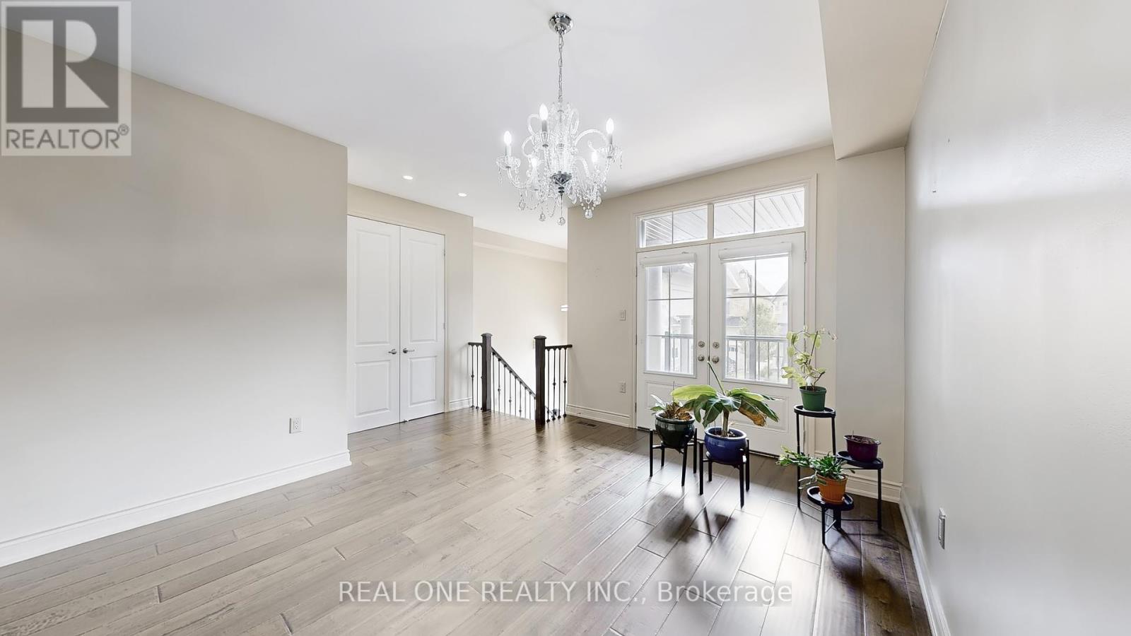 193 Cranbrook Crescent, Vaughan, Ontario  L4H 4L1 - Photo 7 - N12387444