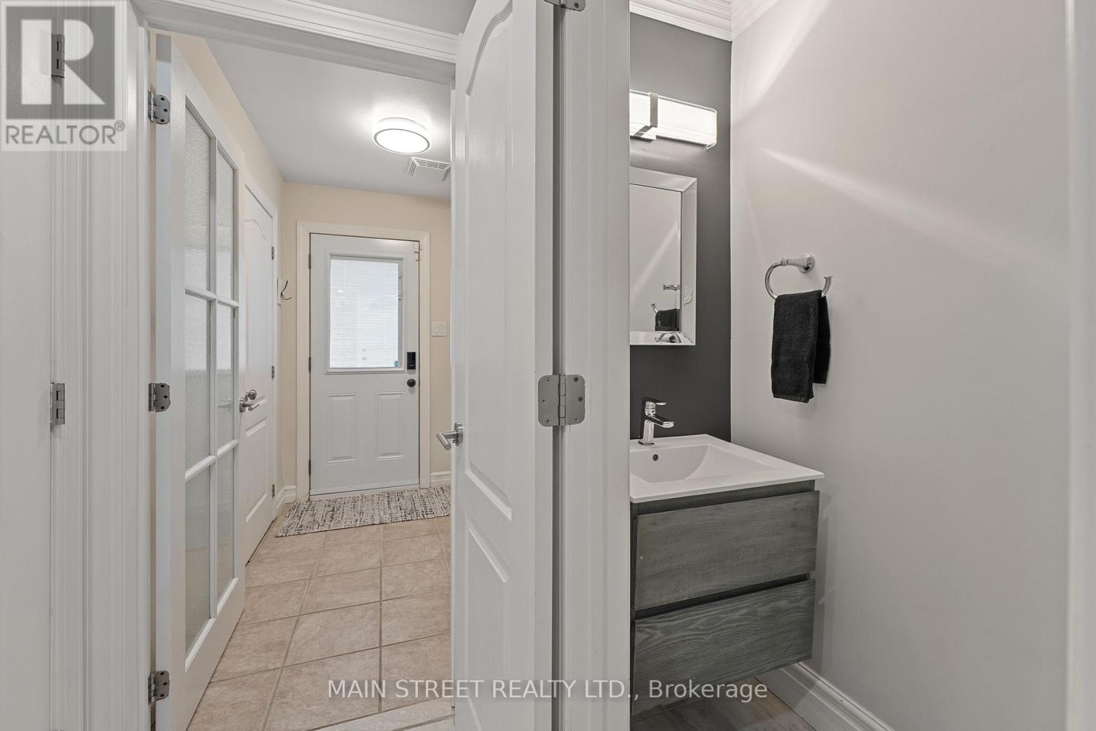 255 Glenway Circle, Newmarket, Ontario  L3Y 7S6 - Photo 19 - N12387468