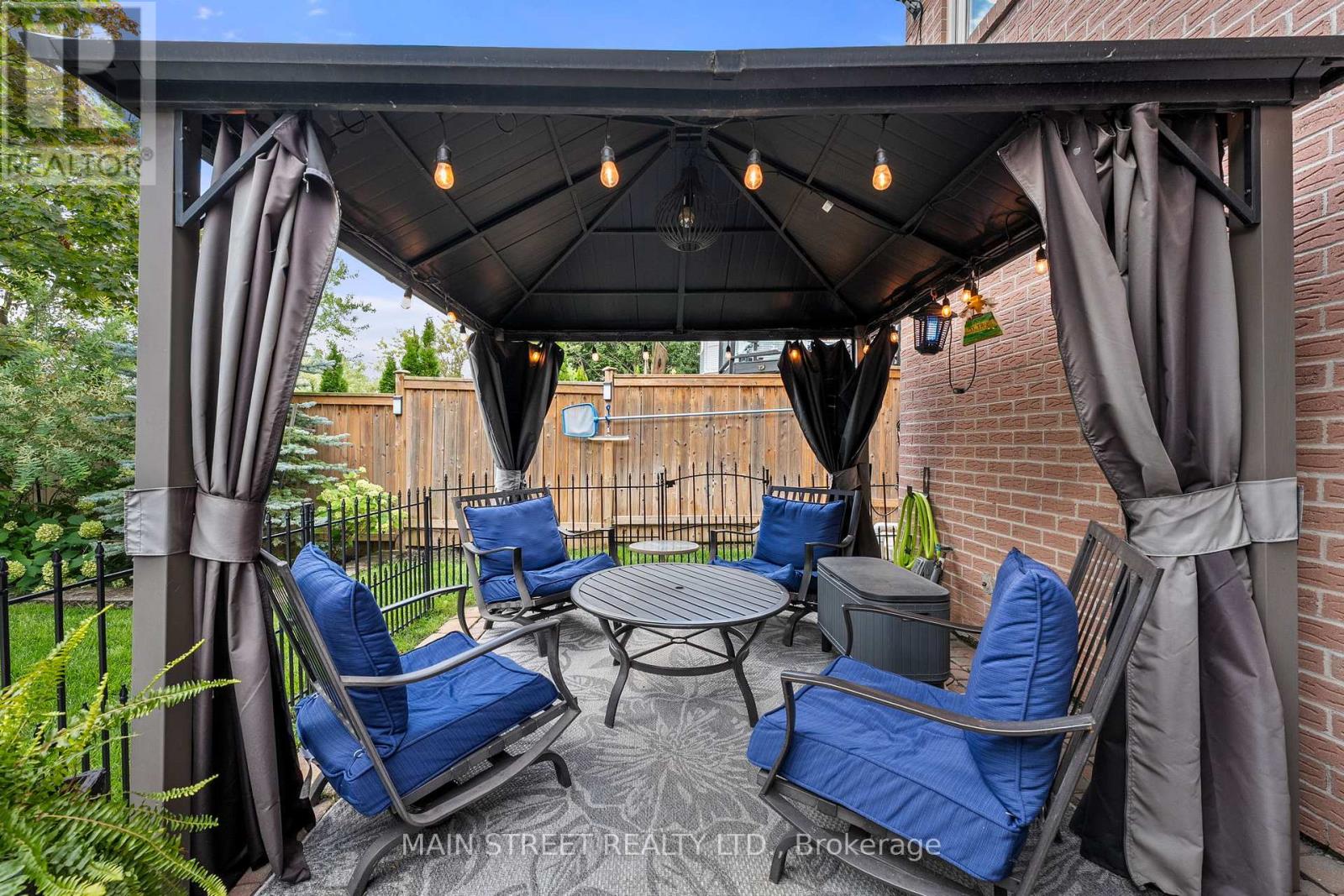 255 Glenway Circle, Newmarket, Ontario  L3Y 7S6 - Photo 29 - N12387468