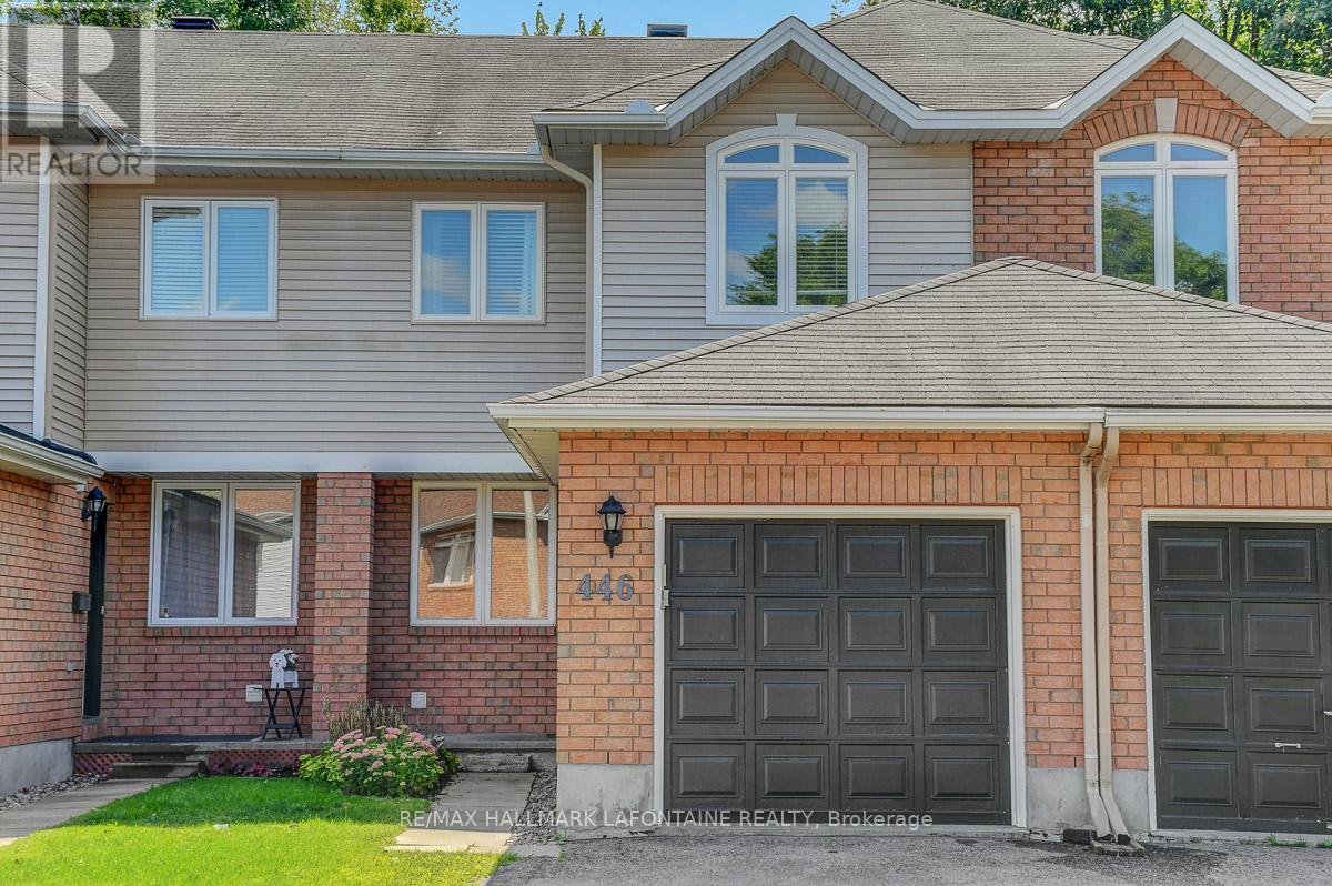 446 LAWLER CRESCENT, Ottawa, Ontario