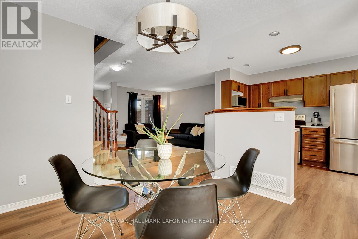 446 Lawler Crescent, Ottawa, Ontario  K4A 3Y3 - Photo 10 - X12387520