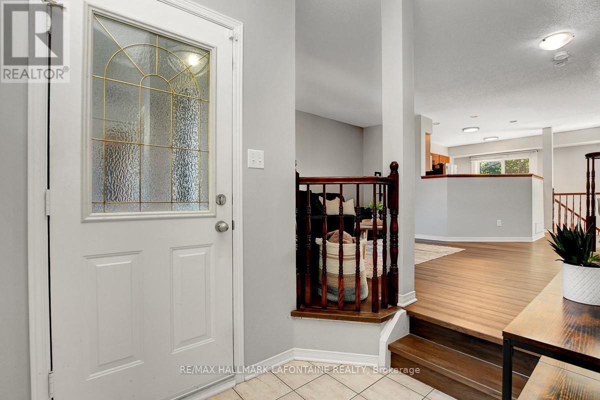 446 Lawler Crescent, Ottawa, Ontario  K4A 3Y3 - Photo 3 - X12387520