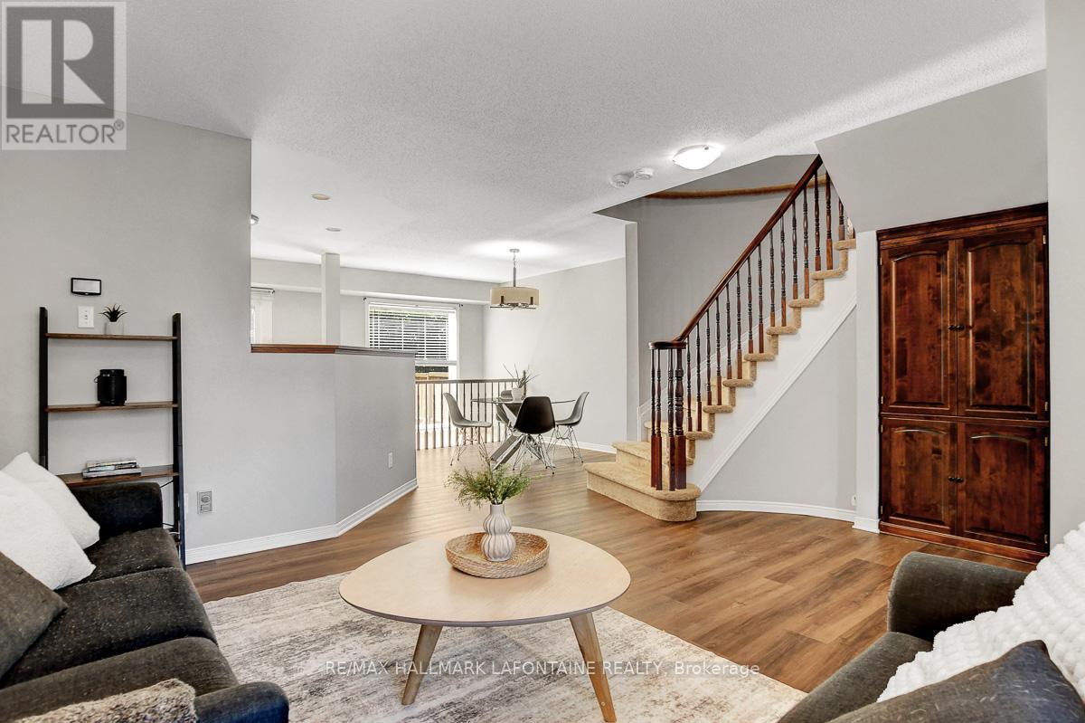 446 Lawler Crescent, Ottawa, Ontario  K4A 3Y3 - Photo 7 - X12387520