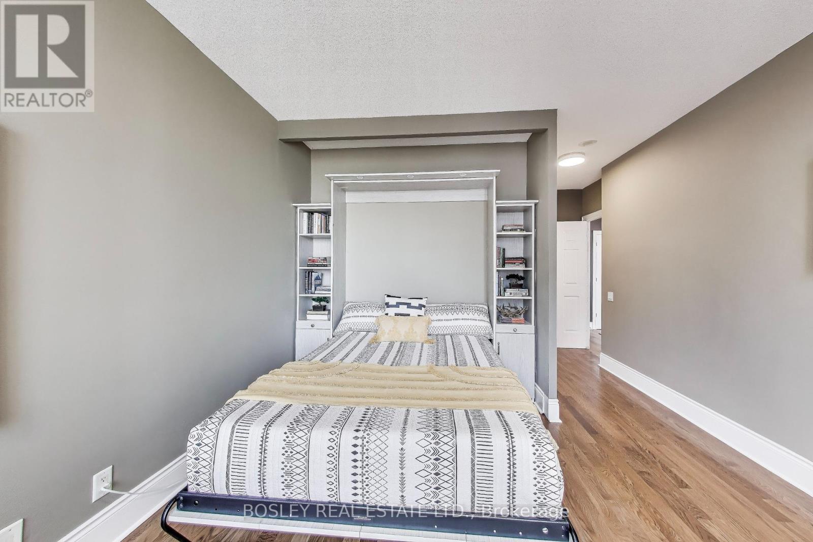 Ph08 - 5229 Dundas Street W, Toronto, Ontario  M6B 6L9 - Photo 26 - W12387473