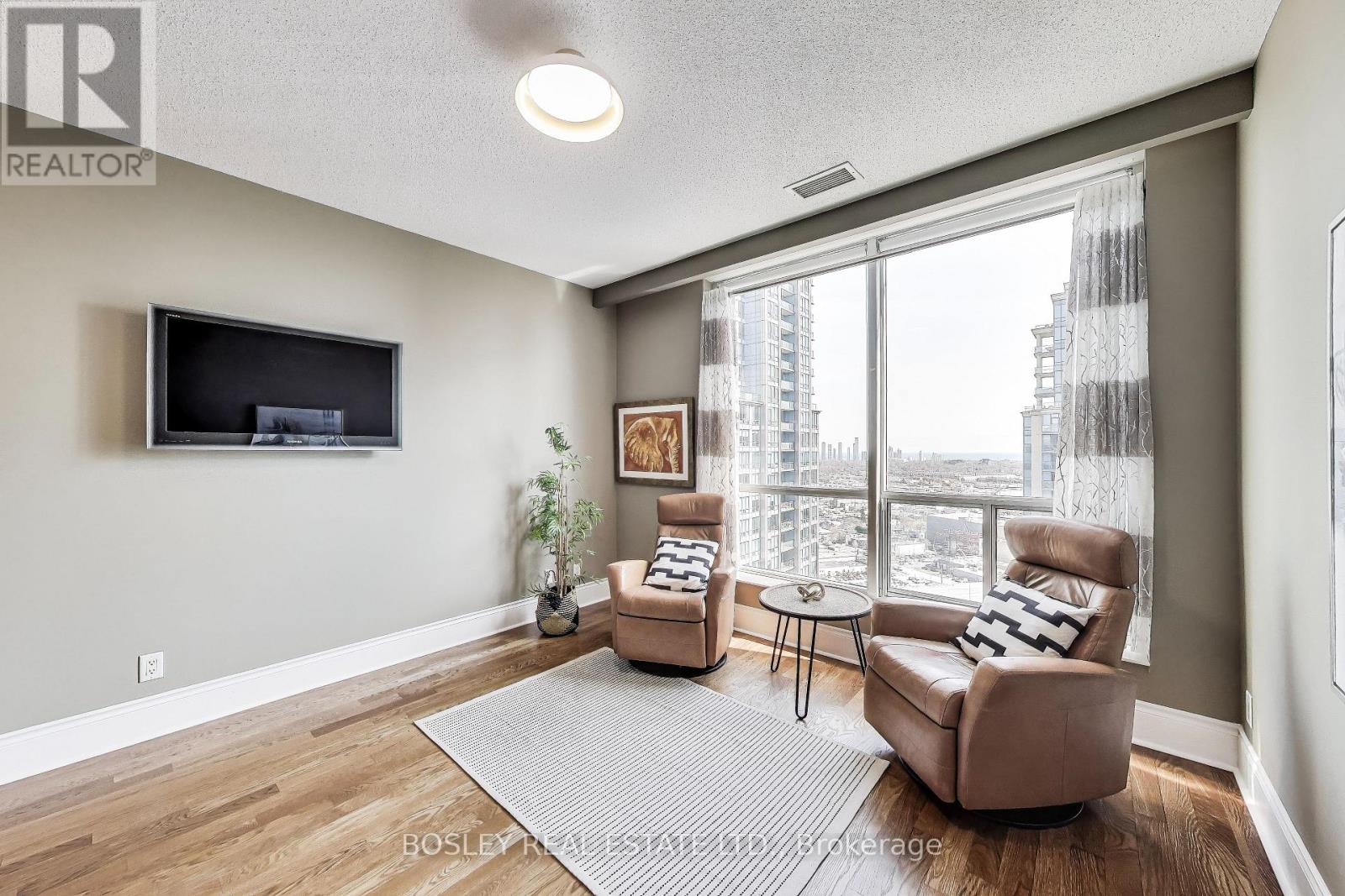 Ph08 - 5229 Dundas Street W, Toronto, Ontario  M6B 6L9 - Photo 27 - W12387473