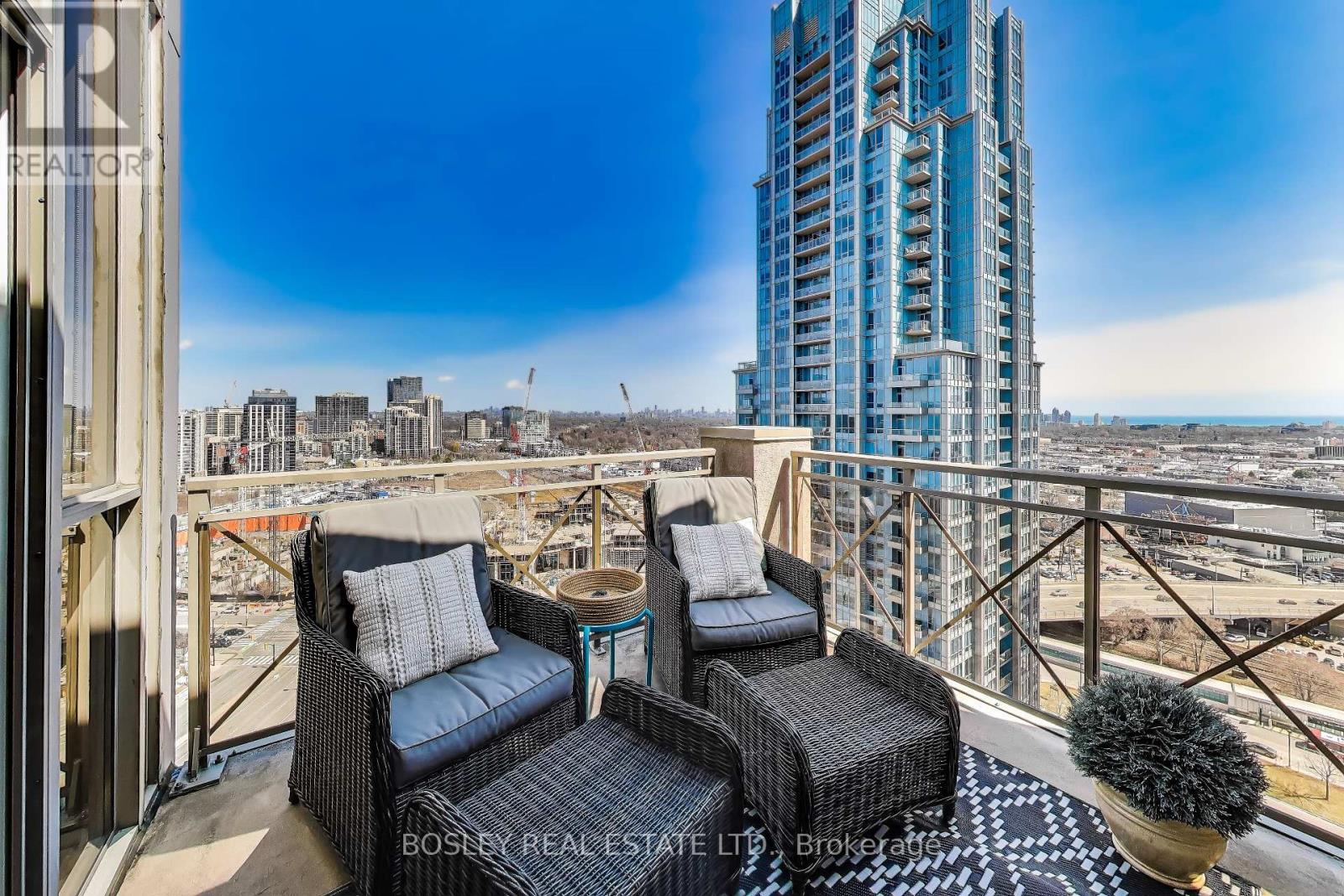 Ph08 - 5229 Dundas Street W, Toronto, Ontario  M6B 6L9 - Photo 35 - W12387473