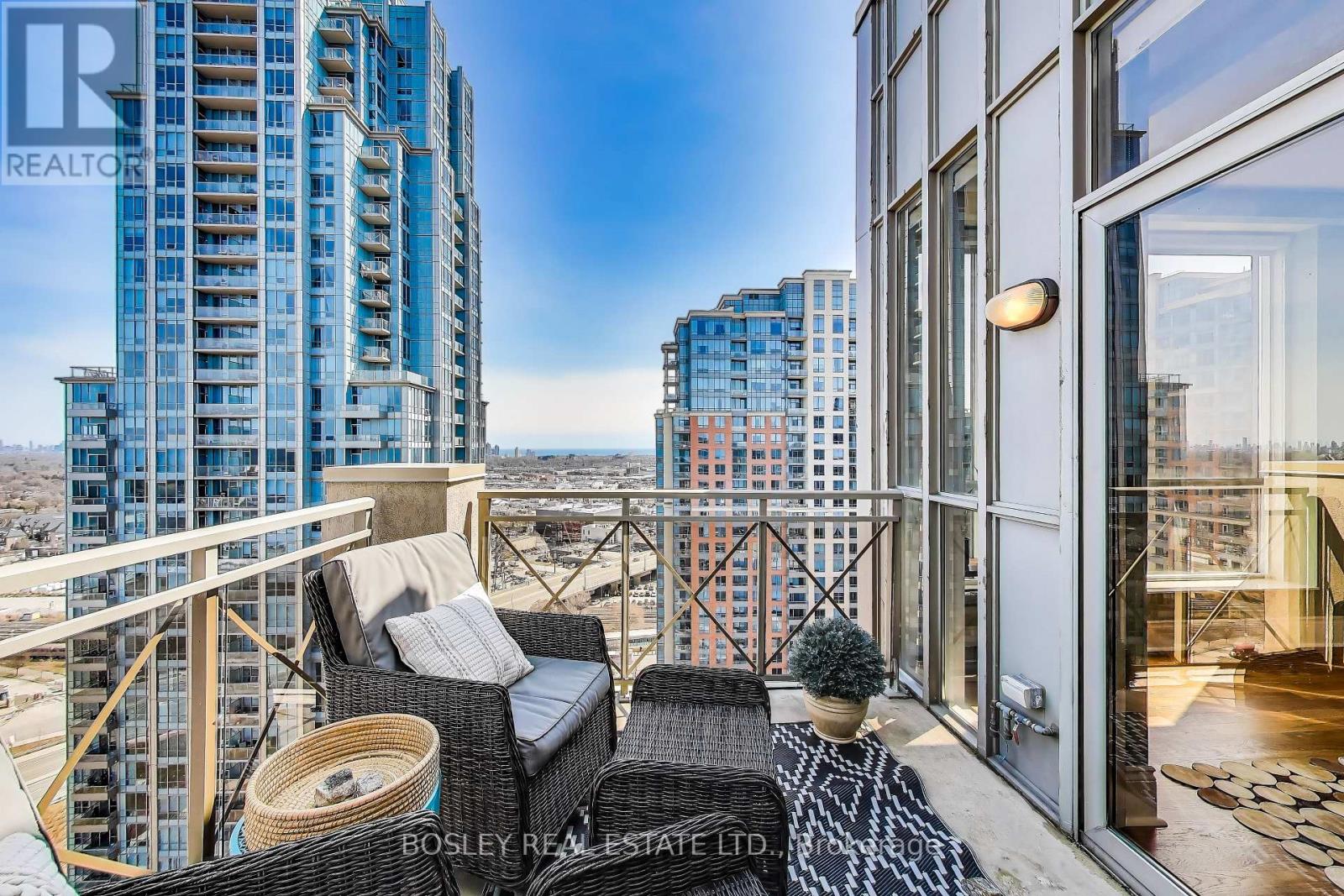 Ph08 - 5229 Dundas Street W, Toronto, Ontario  M6B 6L9 - Photo 36 - W12387473