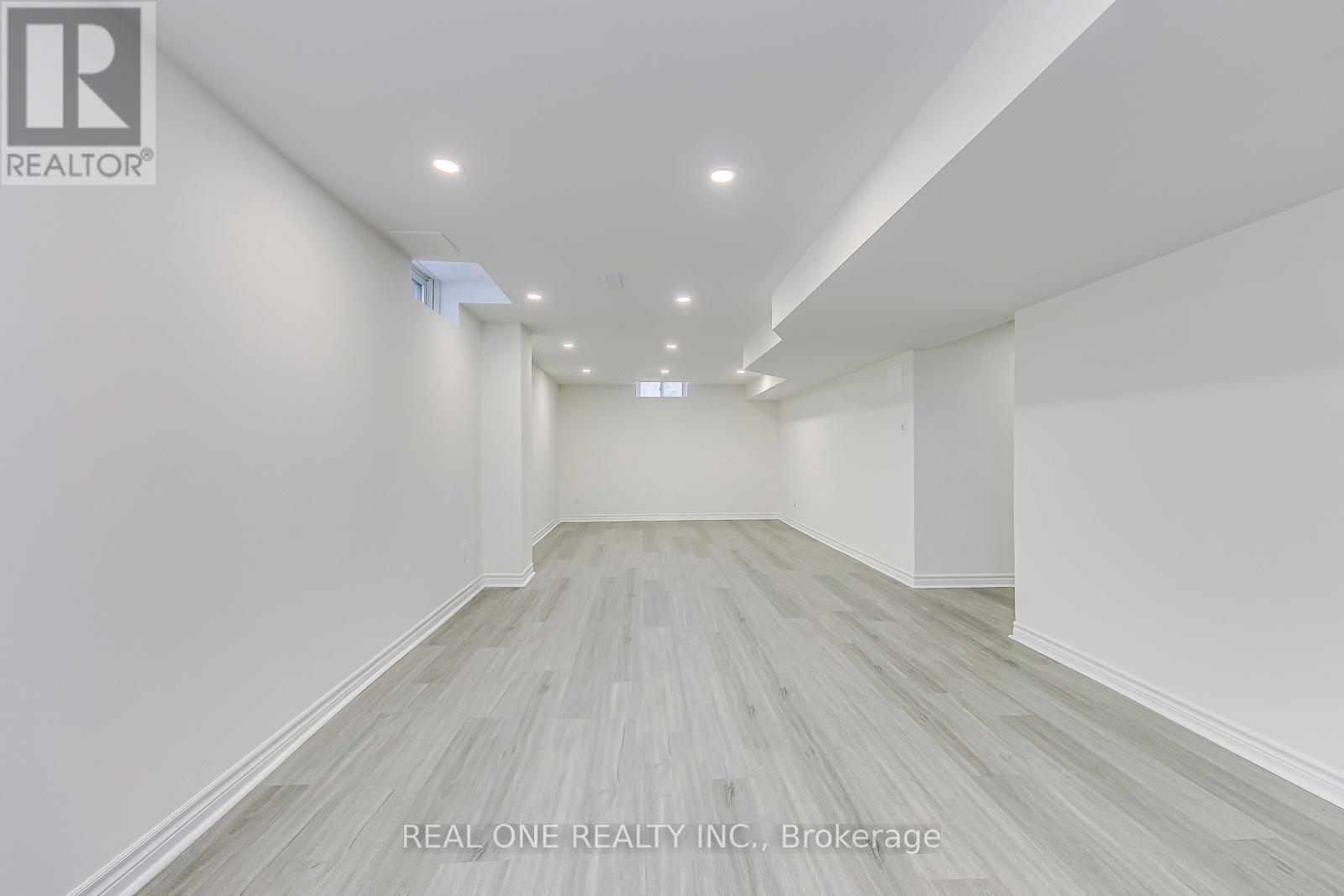 153 Cavendish Court, Oakville, Ontario  L6J 5S3 - Photo 40 - W12387484