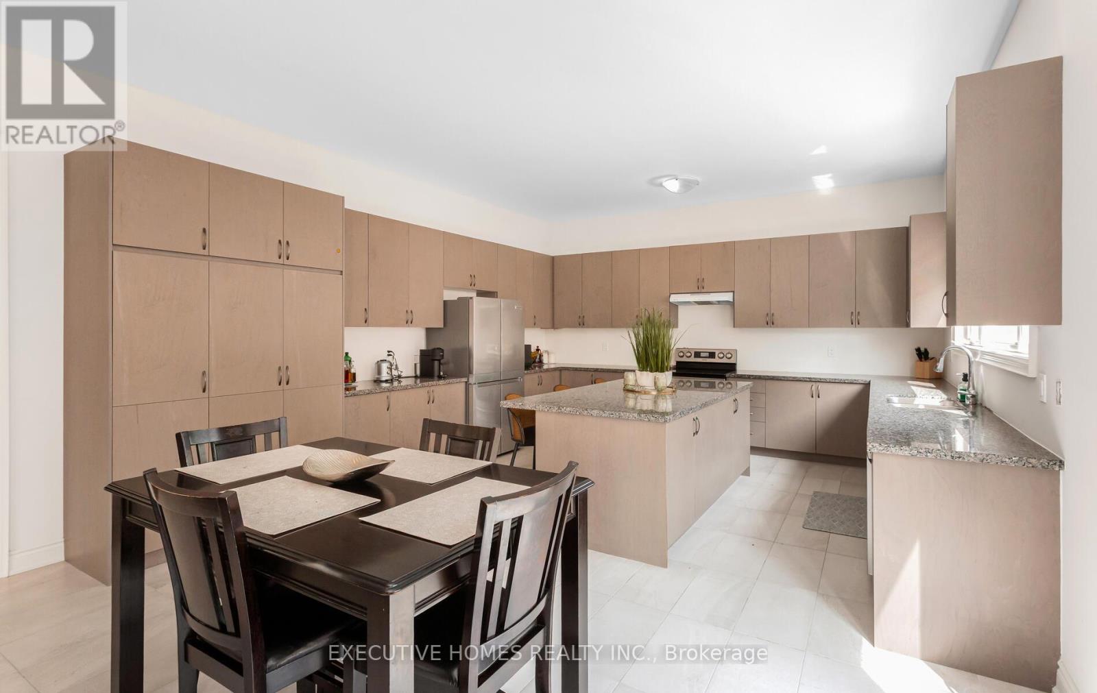 77 Pond View Gate, Hamilton, Ontario  L8B 2A1 - Photo 18 - X12387446