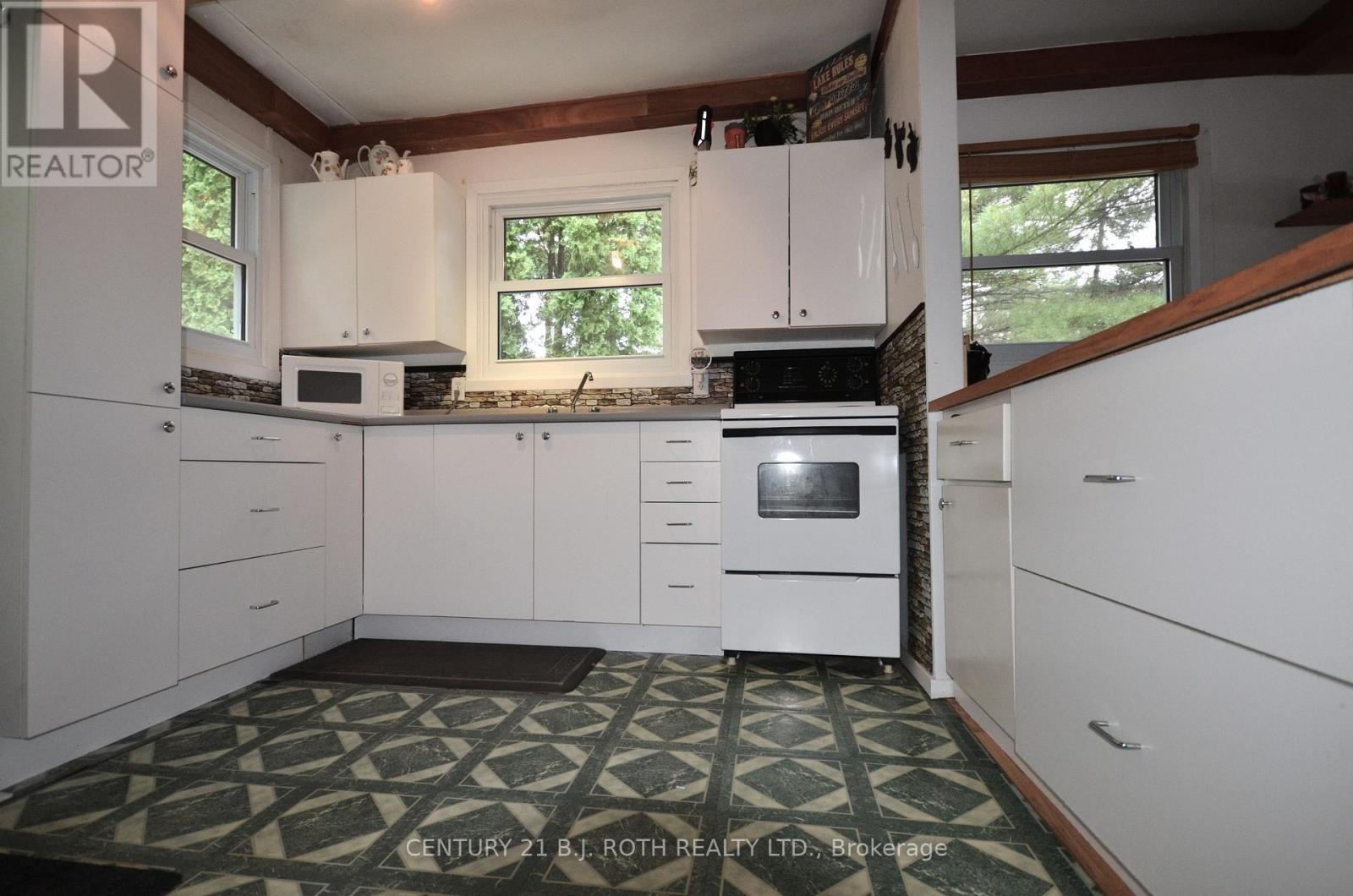 45 Lionel Road, West Nipissing (Verner), Ontario  P0H 2M0 - Photo 11 - X12387497