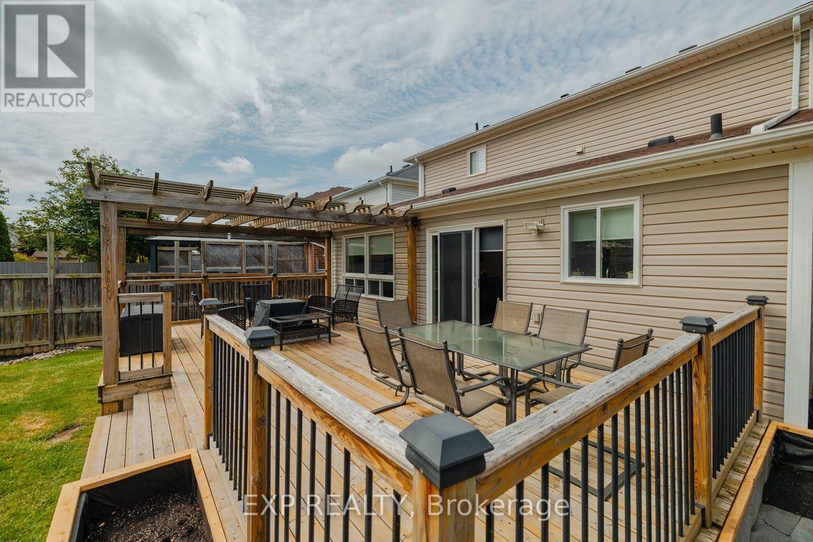 35 Hollinrake Avenue, Brantford, Ontario  N3T 0B6 - Photo 27 - X12387508