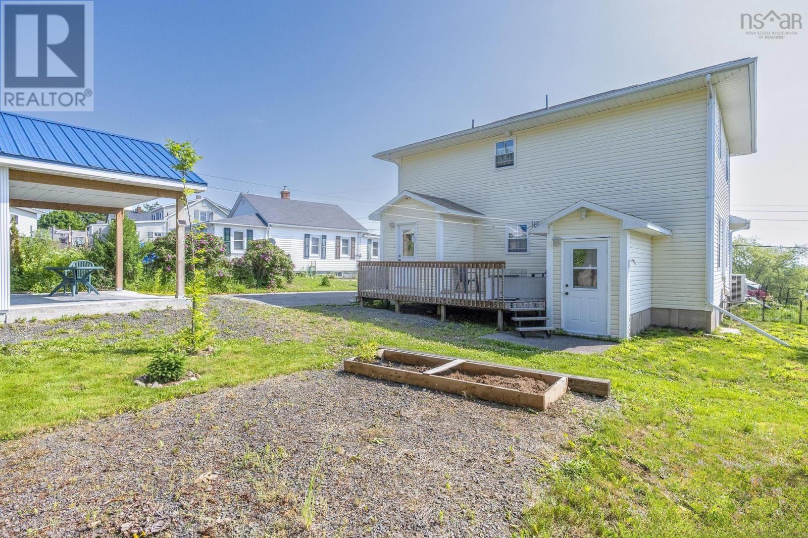 33 West Street, Digby, Nova Scotia  B0V 1A0 - Photo 4 - 202515946