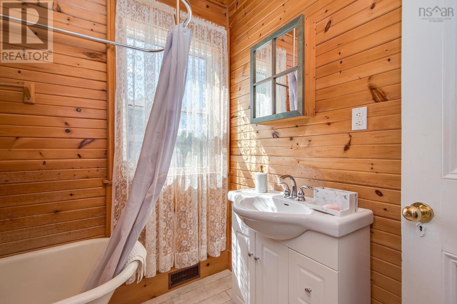 1726 201 Highway, Round Hill, Nova Scotia  B0S 1A0 - Photo 38 - 202518705